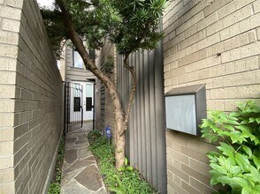 5003 Yoakum Blvd in Houston, TX - Building Photo - Building Photo