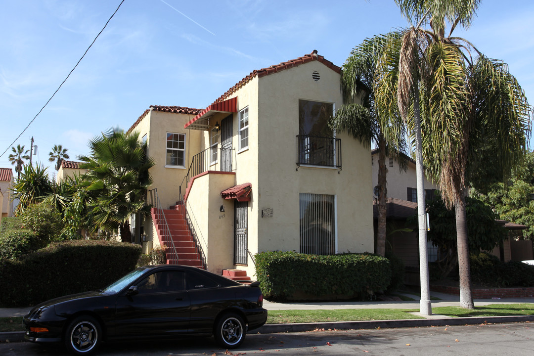 843-849 Belmont Ave in Long Beach, CA - Foto de edificio