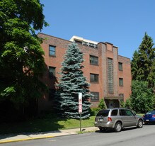 Shirley Apartments in Pittsburgh, PA - Building Photo