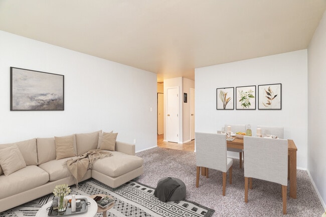 McKaig Court Apartments in Troy, OH - Foto de edificio - Building Photo