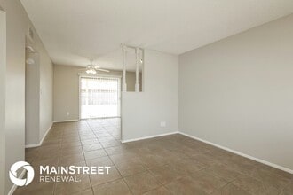 18402 N 10th Dr in Phoenix, AZ - Foto de edificio - Building Photo