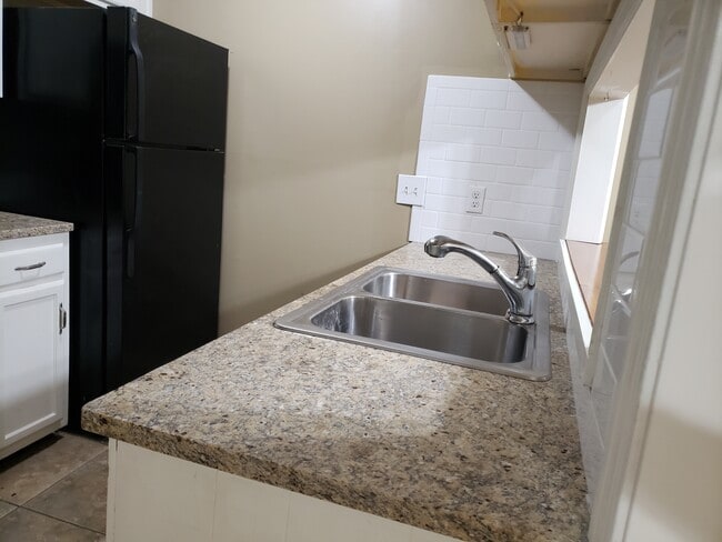property at 1218 Sharlo Ave