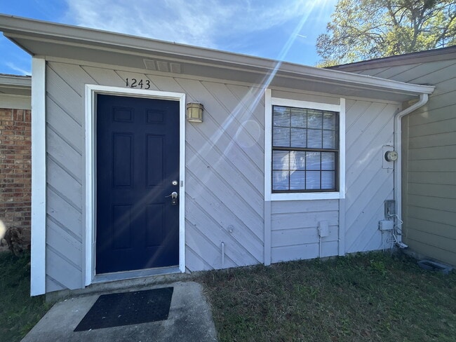 property at 1243 Continental Ct