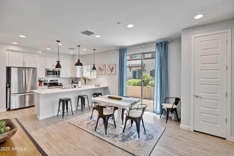 4100 S Pinelake Way in Chandler, AZ - Foto de edificio - Building Photo