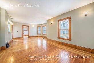 306 Ball Park Blvd NW in Grand Rapids, MI - Building Photo - Building Photo