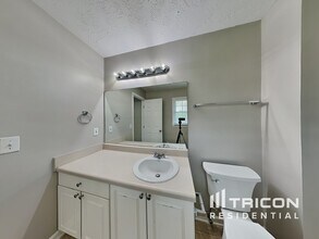 425 Monivea Ln in Roswell, GA - Building Photo - Building Photo