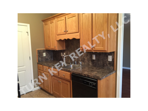 114 Vann Cir in Trussville, AL - Building Photo - Building Photo