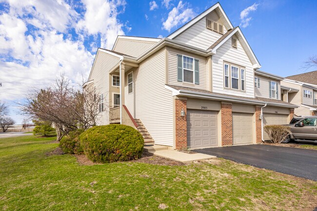 2983 Saganashkee Ln in Naperville, IL - Building Photo - Building Photo