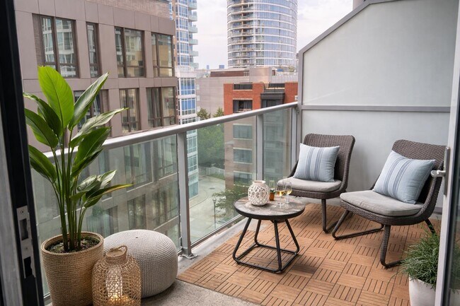 1 Shore Ln in Jersey City, NJ - Building Photo - Building Photo