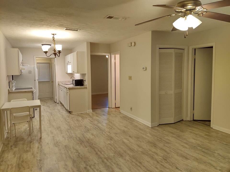 801 Burcale Rd, Unit K1 in Myrtle Beach, SC - Foto de edificio