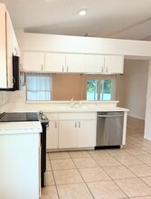 28927 Stormcloud Pass in Zephyrhills, FL - Building Photo - Building Photo