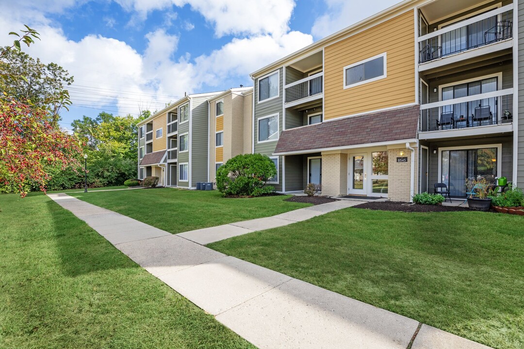 Parkside at Castleton Square Apartments and Townhomes in Indianapolis, IN - Foto de edificio