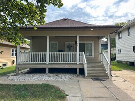 704 N Duluth Ave in Sioux Falls, SD - Building Photo