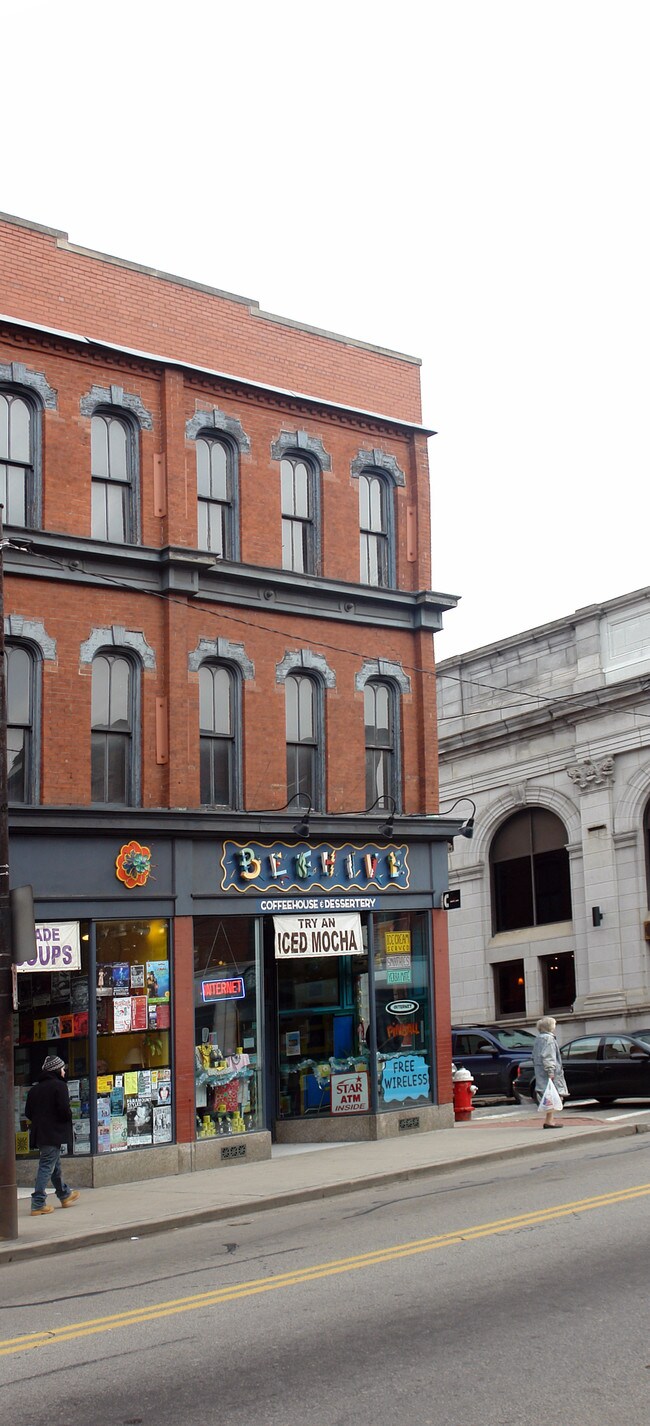 1321 E Carson St in Pittsburgh, PA - Building Photo - Building Photo