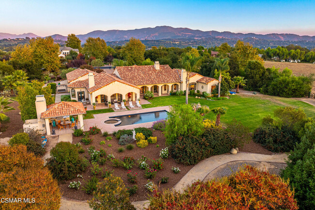 12751 MacDonald Dr in Ojai, CA - Foto de edificio - Building Photo