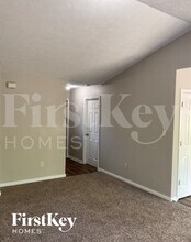 3937 Hornickel Dr in Indianapolis, IN - Foto de edificio - Building Photo