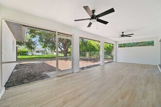 1716 SE 12th St in Cape Coral, FL - Building Photo - Building Photo