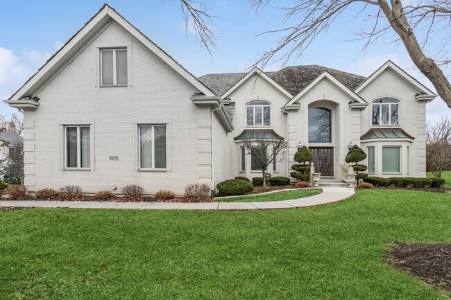 property at 9200 Falling Waters Dr W