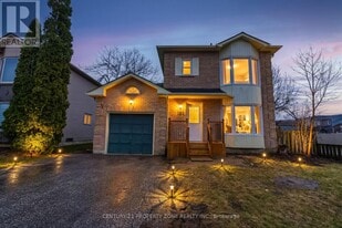 188 Cardinal St in Barrie, ON - Building Photo