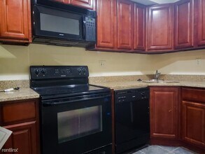 1512 N 17th St in Philadelphia, PA - Building Photo - Building Photo
