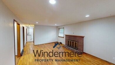 240 E Poplar St in Walla Walla, WA - Building Photo - Building Photo