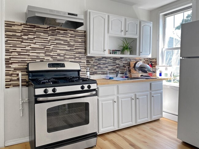 property at 216 Cambridge Ave