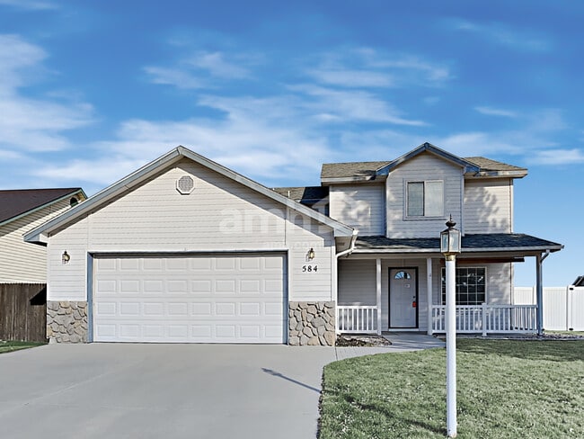 property at 584 N Nebula Ave
