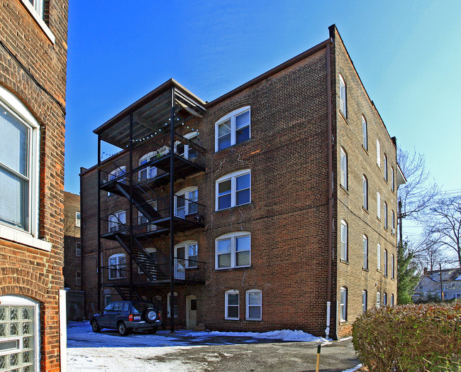 Turtle Park Apartments in Cleveland Heights, OH - Building Photo - Building Photo