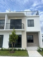 14561 SW 261st Ter, Unit 14561 in Homestead, FL - Building Photo - Building Photo