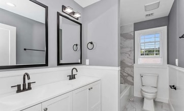 205 Philip Ave in Elmwood Park, NJ - Building Photo - Building Photo