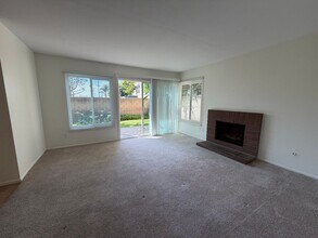 800-806 S Park Hyde St in Orange, CA - Building Photo - Building Photo