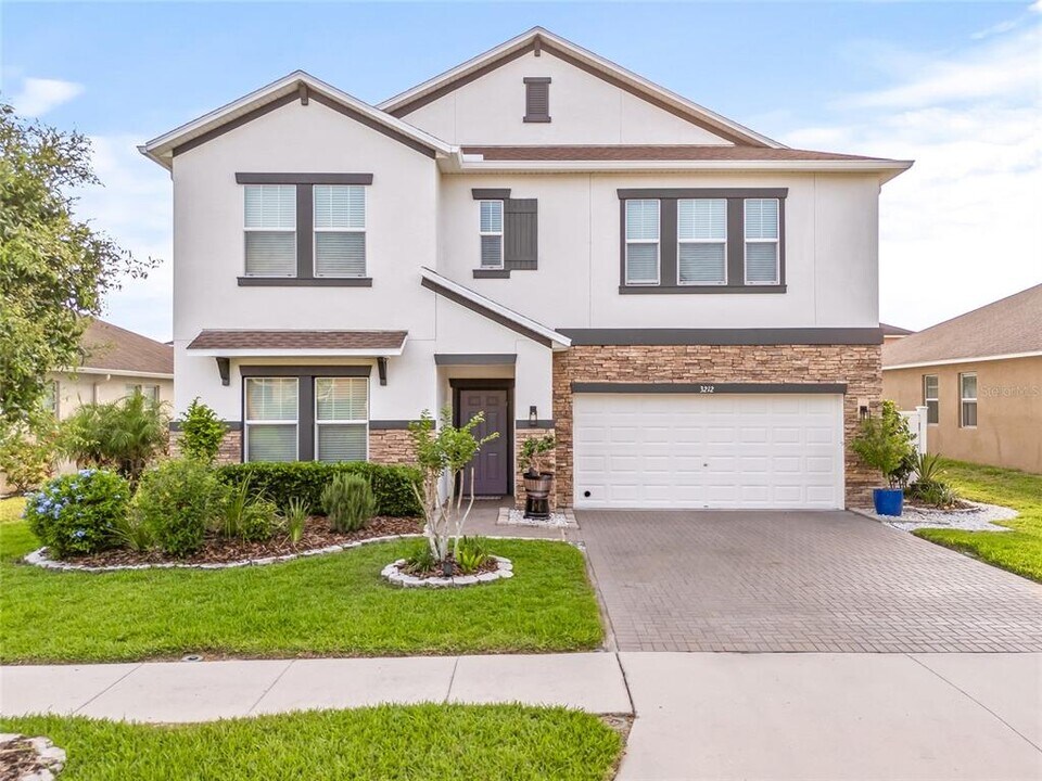 3212 Calvano Dr in Land O Lakes, FL - Building Photo