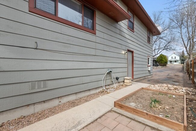 2529 W Vermijo Ave in Colorado Springs, CO - Building Photo - Building Photo