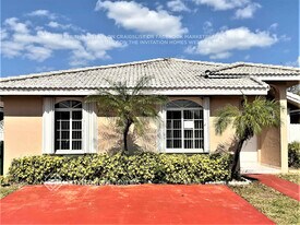 15445 SW 138th Ave in Miami, FL - Building Photo