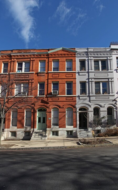 1809 Bolton St in Baltimore, MD - Foto de edificio