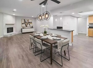 2017 Powers Ferry Trce SE, Unit 2017 in Marietta, GA - Foto de edificio - Building Photo