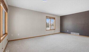 5191 W Lanark Dr in Grand Forks, ND - Building Photo - Building Photo