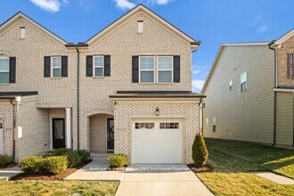 512 Medwyk Dr in Lebanon, TN - Building Photo - Building Photo