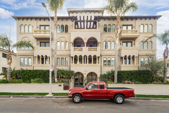 11738 Kiowa Ave in Los Angeles, CA - Building Photo - Building Photo