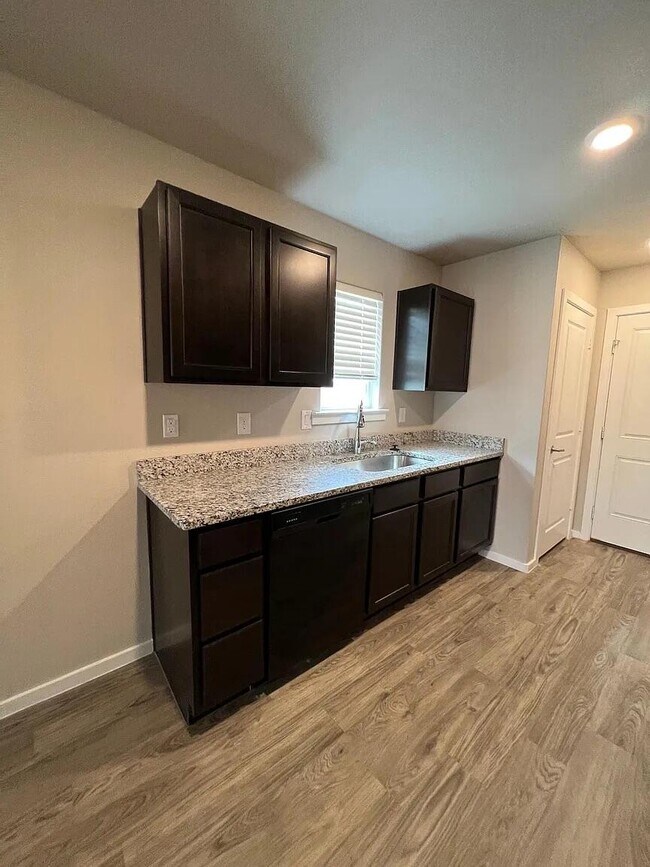 9712 Trenton Ave in Lubbock, TX - Building Photo - Building Photo