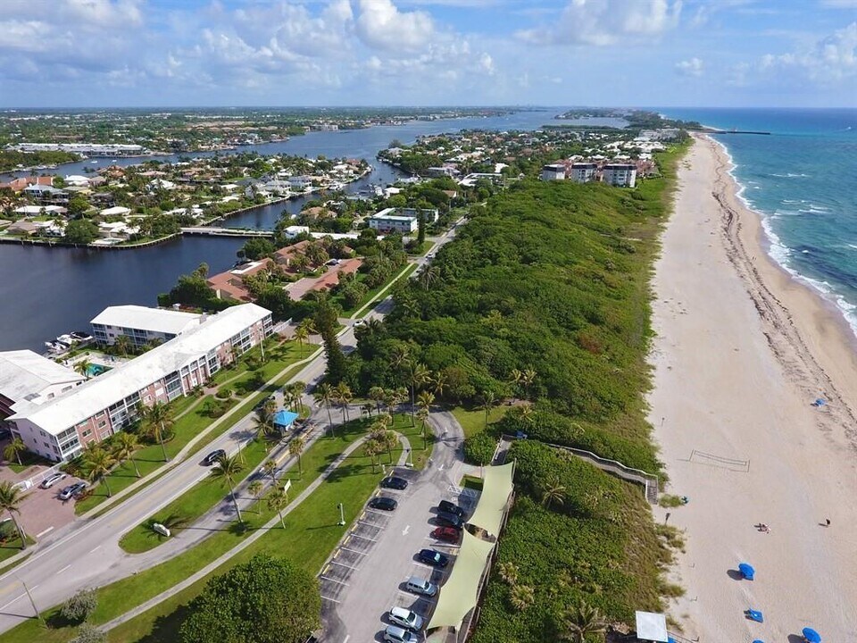 6530 N Ocean Blvd-Unit -203 in Ocean Ridge, FL - Building Photo