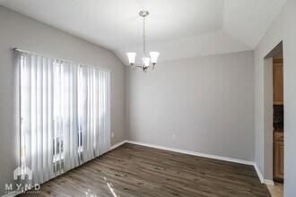 8005 Berkshire Dr in Fort Worth, TX - Building Photo - Building Photo