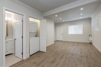 1038 Bonnie Brae N St, Unit 1038 in Los Angeles, CA - Foto de edificio - Building Photo