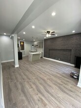 7644 N Eastlake Ter in Chicago, IL - Building Photo - Building Photo