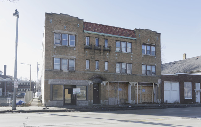 2465-2469 W Fond Du Lac Ave in Milwaukee, WI - Building Photo - Primary Photo