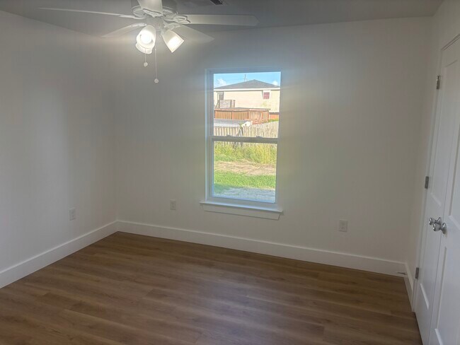 property at 2305 Weyer St