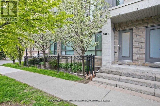 321 South Park Rd in Markham, ON - Building Photo - Building Photo