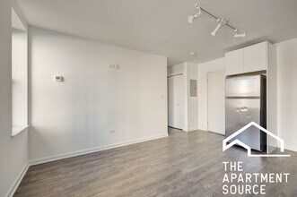 940 W Winona St in Chicago, IL - Building Photo - Building Photo