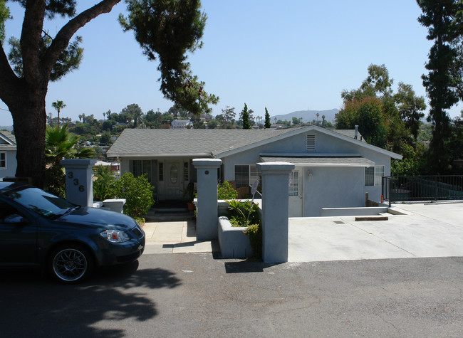 336-340 Lado de Loma in Vista, CA - Building Photo - Building Photo