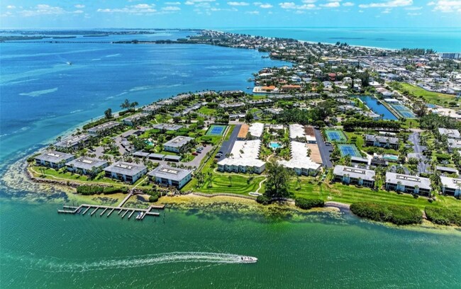 6300 Flotilla Dr in Holmes Beach, FL - Building Photo - Building Photo